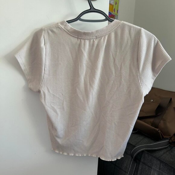 Soft Neutral Beige/Cream Top - Picture 2 of 4